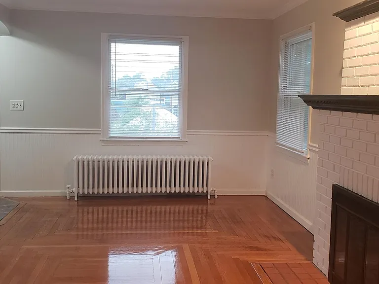 54 Lambert St — Photo 14