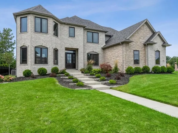 1114 Barrington Ct, Schererville, IN 46375