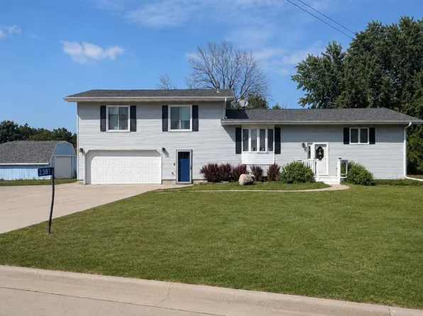 2381 Oak Dr, Fort Dodge, IA 50501