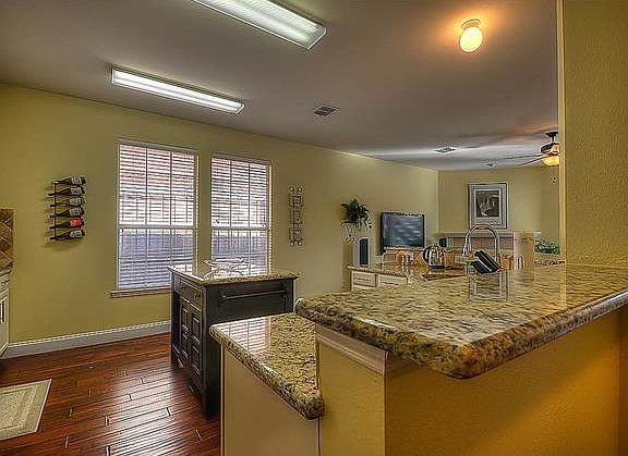 5th image of 2724 Buck Hill Dr