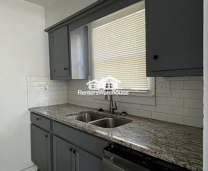 7133 Agnes Ave — Photo 5