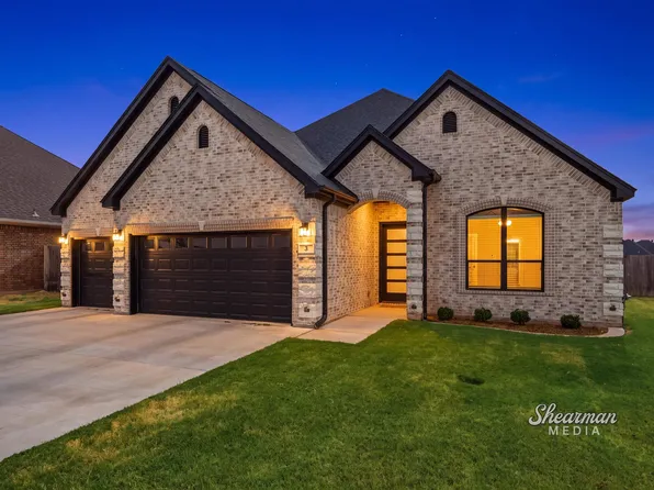 2 Ross Creek Ct, Wichita Falls, TX 76310