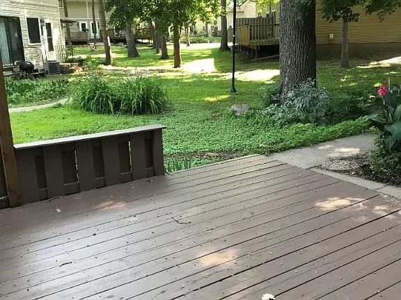 4th image of 2765 Upland Ln N