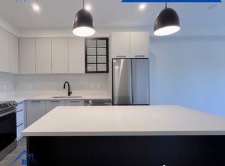 8117 200a St #214, Langley, BC V2Y2Z5