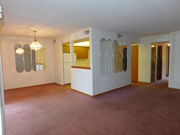 4th image of 16056 Crystal Creek Dr APT 1B