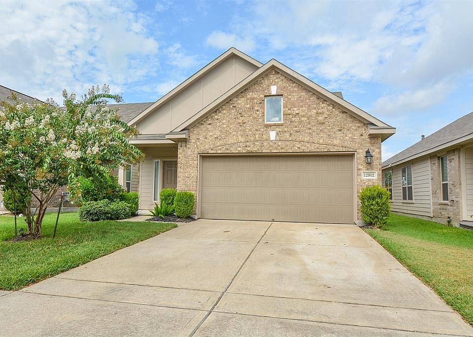 1st image of 12902 Regal Oaks Bend Ln