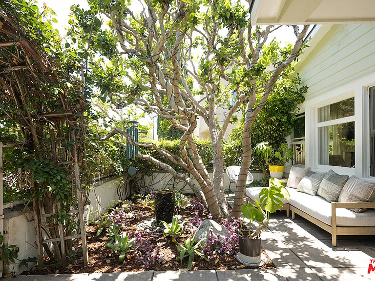 2802 2nd St — Photo 6