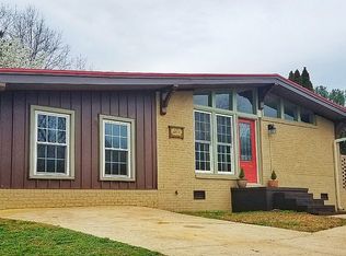 119 Wade Dr, Pickens, SC 29671