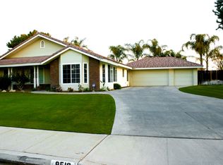 9518 Oak Hills Ave, Bakersfield, CA 93312