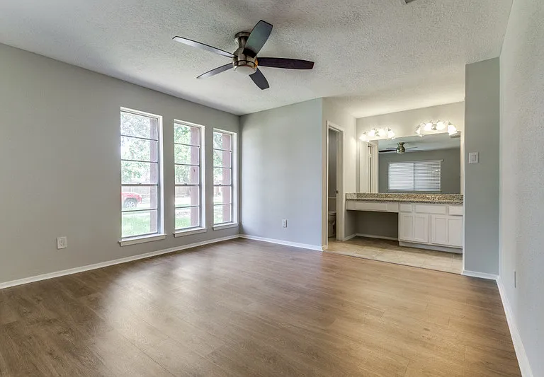 7218 Ridgeberry Dr — Photo 12
