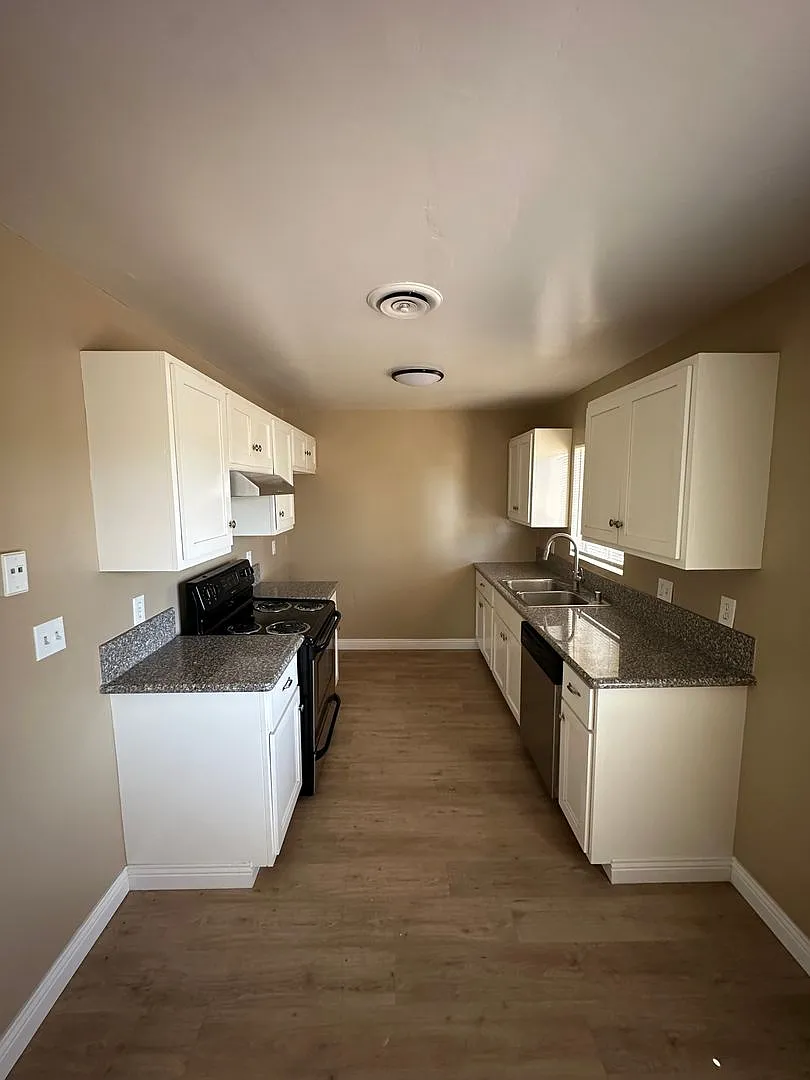 Panorama Hills - 2601 — Photo 4