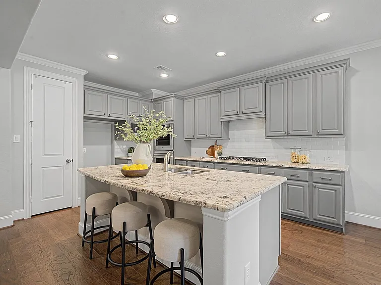 28298 Calaveras Lake Dr — Photo 17