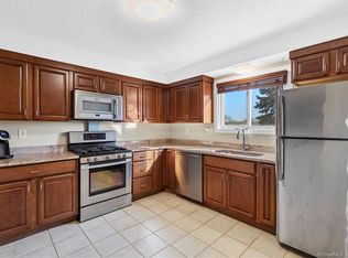 140 Thompson St APT 26E, East Haven, CT 06513