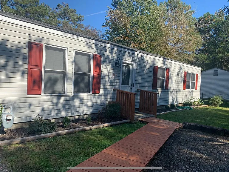 409 Goosley Rd — Photo 1