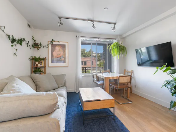 63 Conselyea Street image 1 of 8