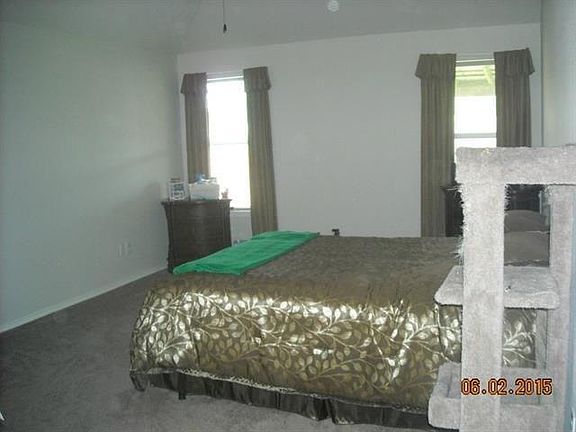 5th image of 9212 Warren Dr