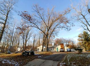 2122 Maple Rd, Williamsville, NY 14221