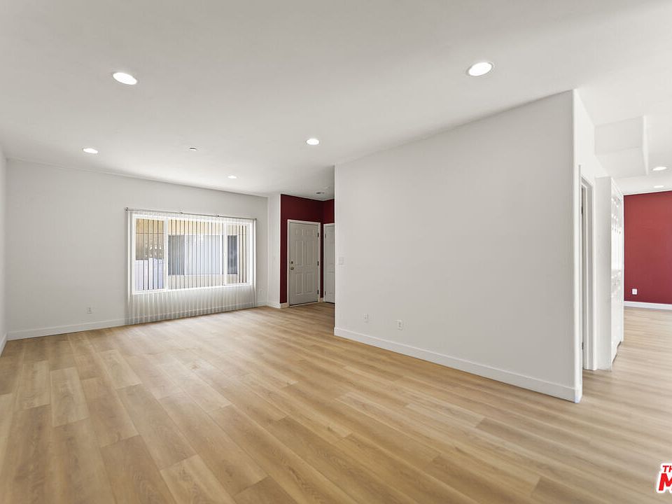 1st image of 12375 Osborne Pl Unit 13