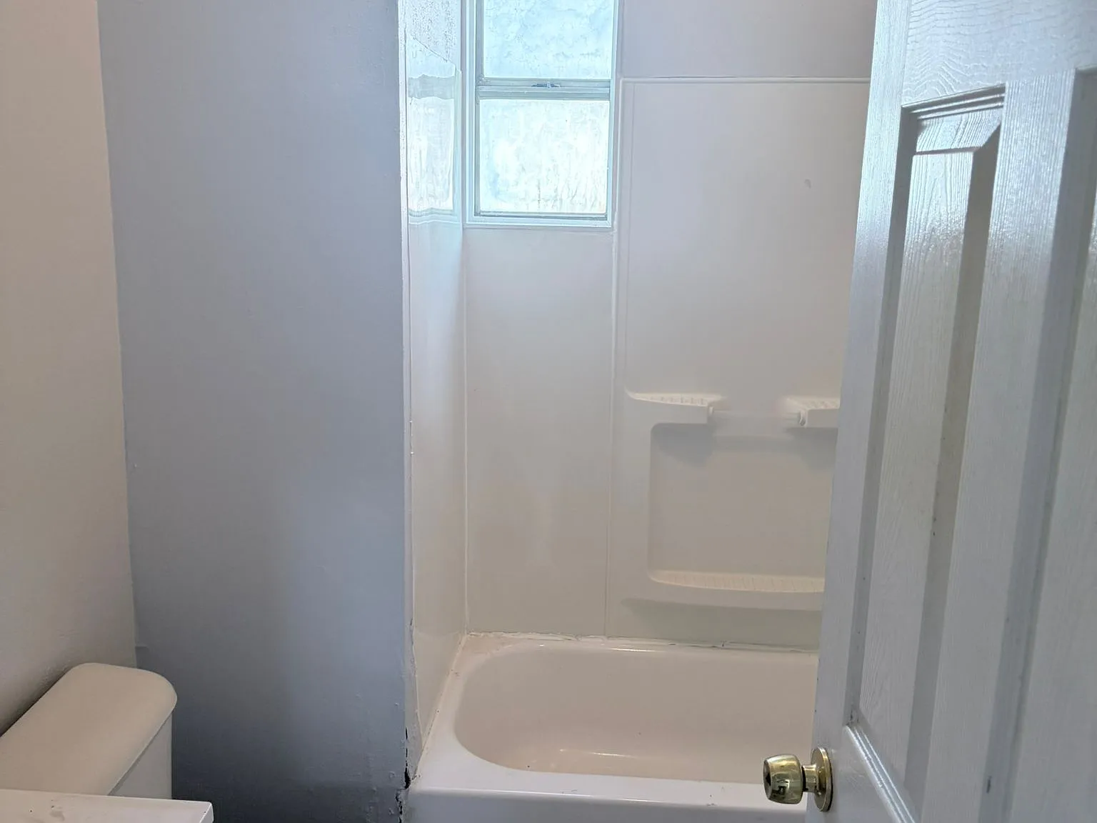 4 bed, 1600 sqft, $1,350 — Photo 4