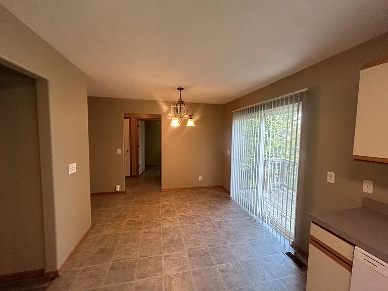6630 Shadow Pines Pl — Photo 5