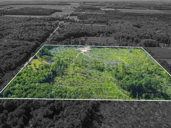 2121 Middle Rd, Pierpont, OH 44082