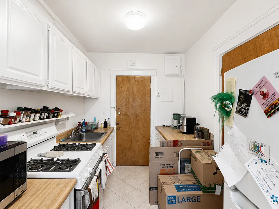19 Governors Ave #1A