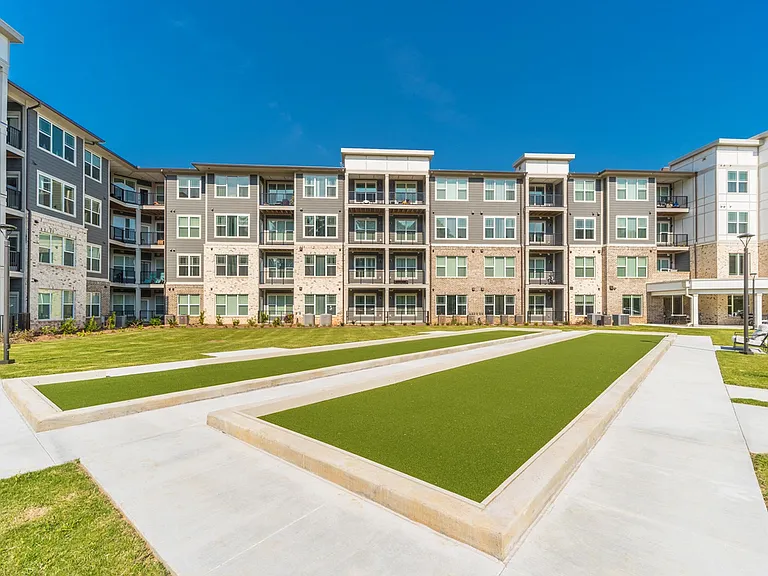 Covington Crossings 55+ Senior Living — Photo 29