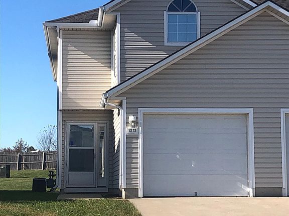2nd image of 1272 NW Phelps Dr