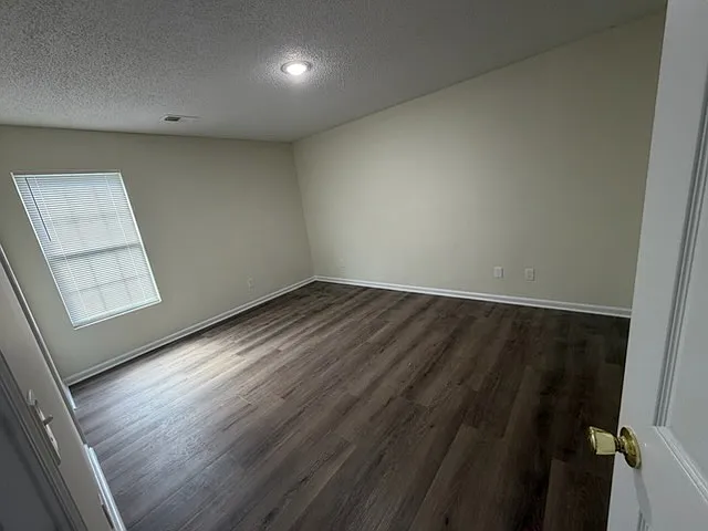 534 / 536 West Vista St - 534 — Photo 3