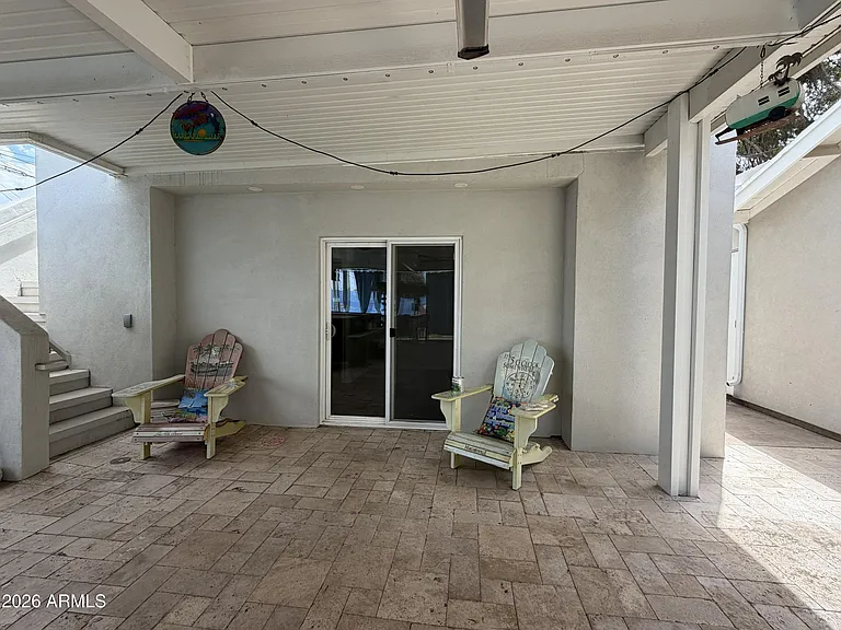 2514 E Fairmount Ave — Photo 23