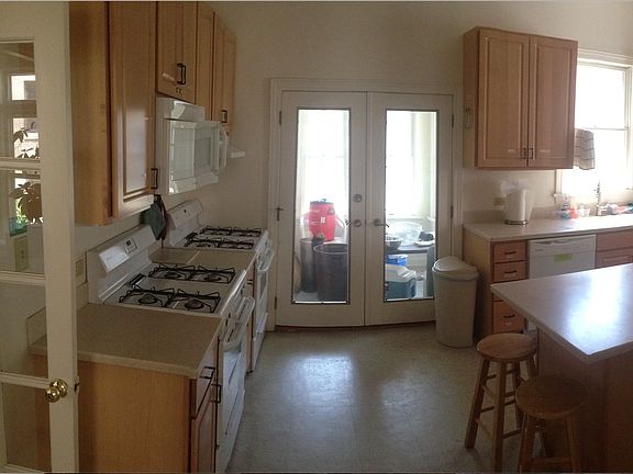 kitchen left