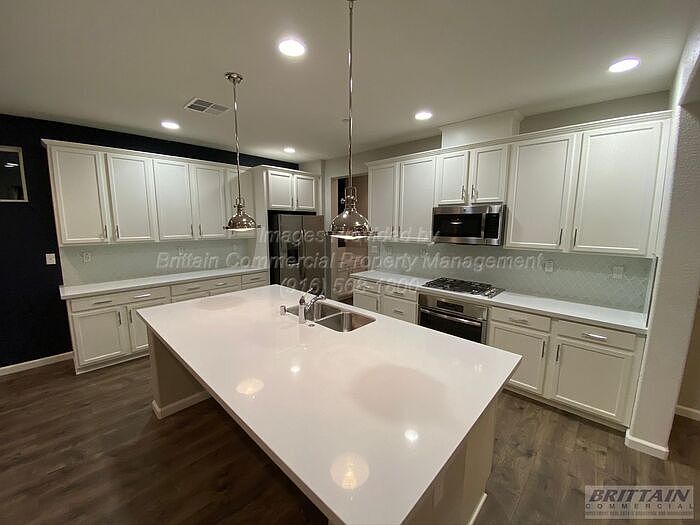 1st image of 5008 Strozzi Way