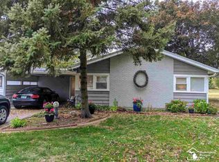 1963 Hollywood Dr, Monroe, MI 48162
