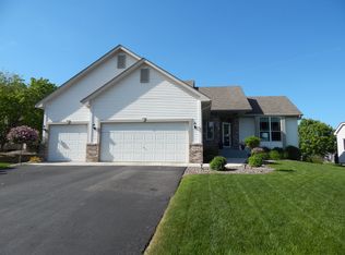 9184 White Oaks Trl N, Champlin, MN 55316