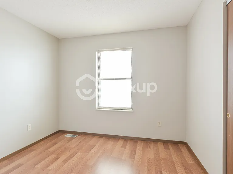 10563 Boylston Dr — Photo 9