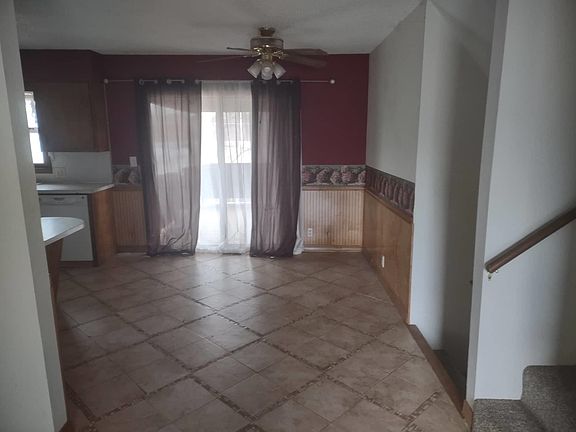3rd image of 2406 Bell Ave