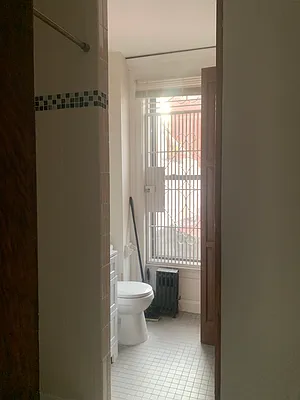 Rented by Longbrook Real Estate Capital LLC | media 10