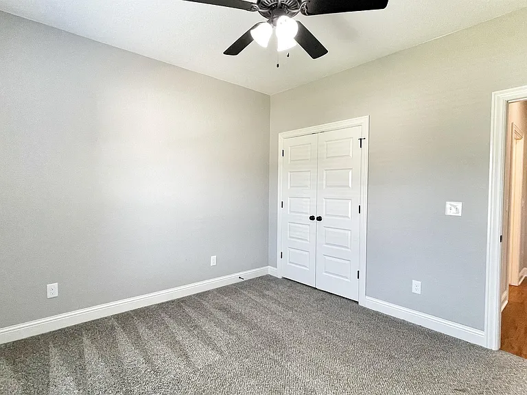 530 Captain Hopkins St — Photo 28
