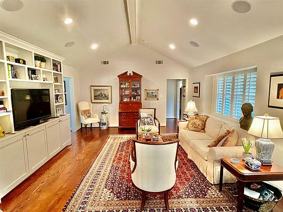 4th image of 10711 Riverview Dr