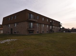 2815 S 17th St APT 106, Grand Forks, ND 58201