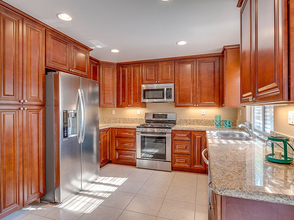 2nd image of 1382 Hidden Springs Pl