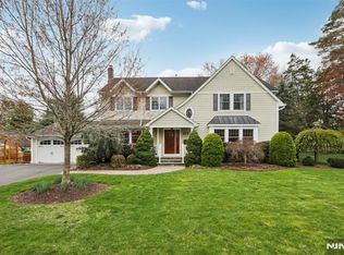 577 Ridgewood Rd, Township Of Washington, NJ 07676