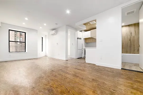 Rented by Rentall Group Inc | media 1