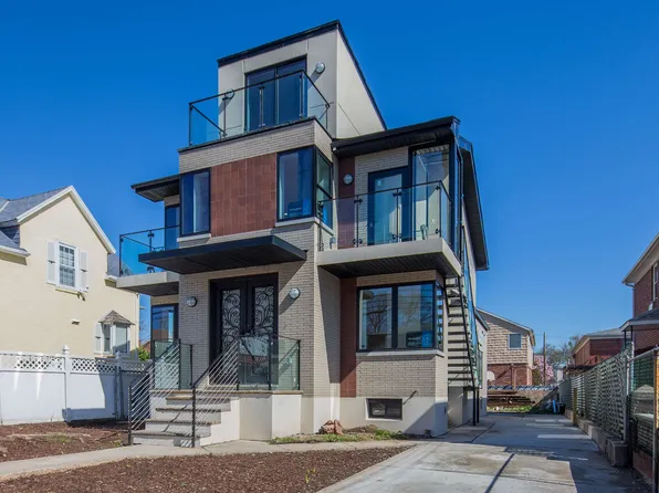 150-23 25th Avenue image 1 of 12