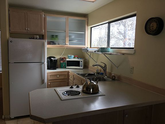 4th image of 65161 Smokey Butte Dr