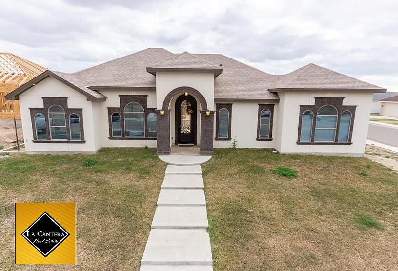 1st image of 2704 Acacia Dr