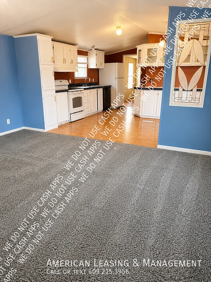 Building Photo - 2307 N John Redditt Dr #17