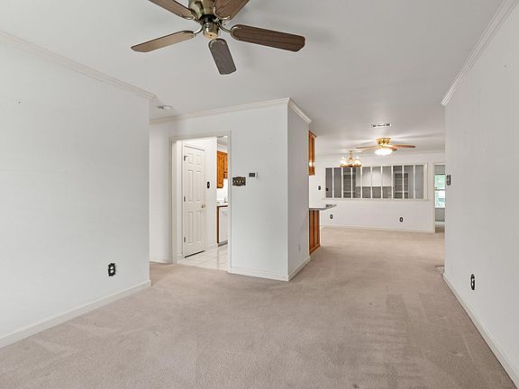 4th image of 101 Nemours Ct