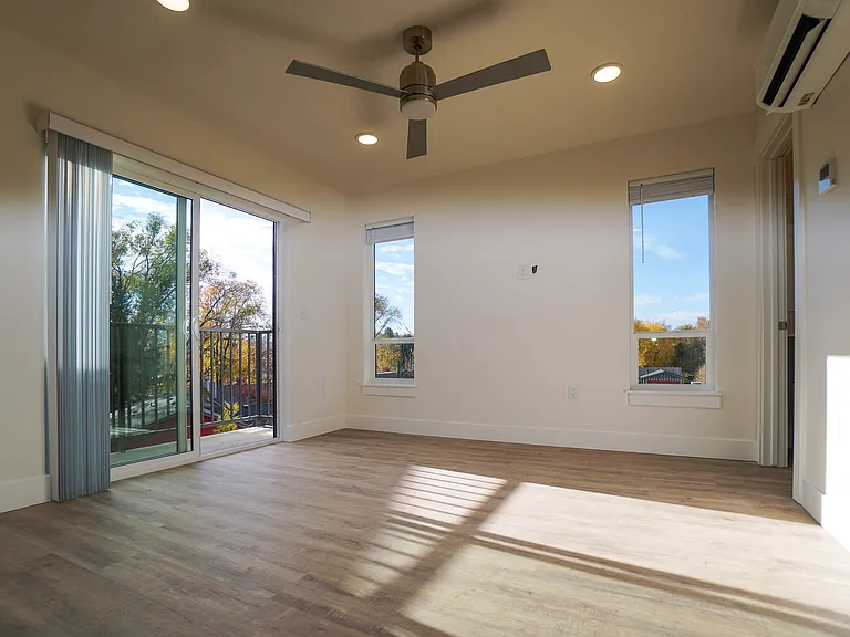 4633 N Iota Ln #201 — Photo 8