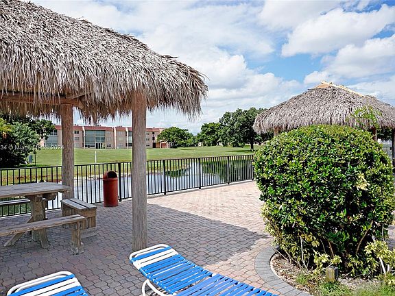 3rd image of 9061 Sunrise Lakes Blvd APT 217